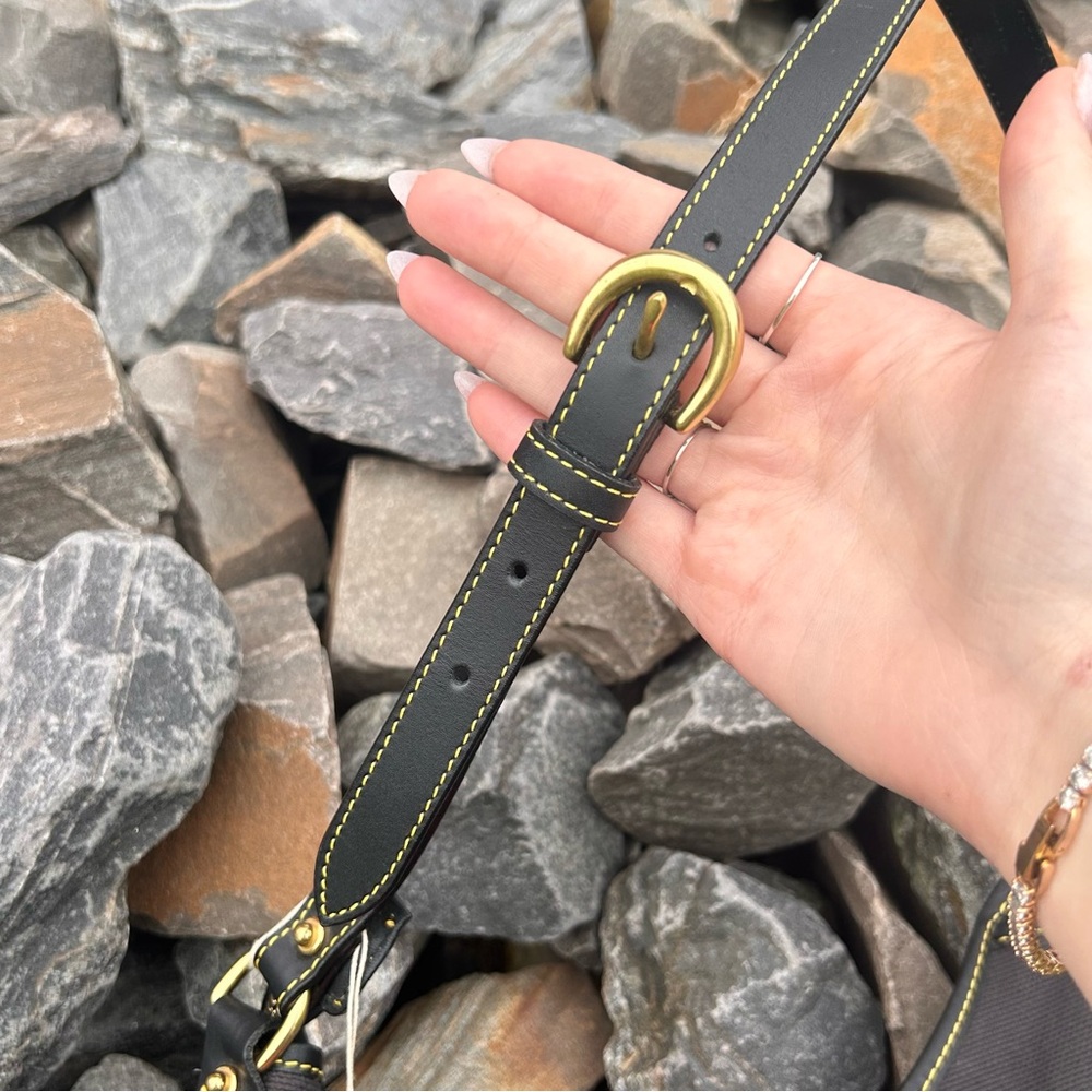 NEW Dooney & Bourke purse - Picture 3 of 10